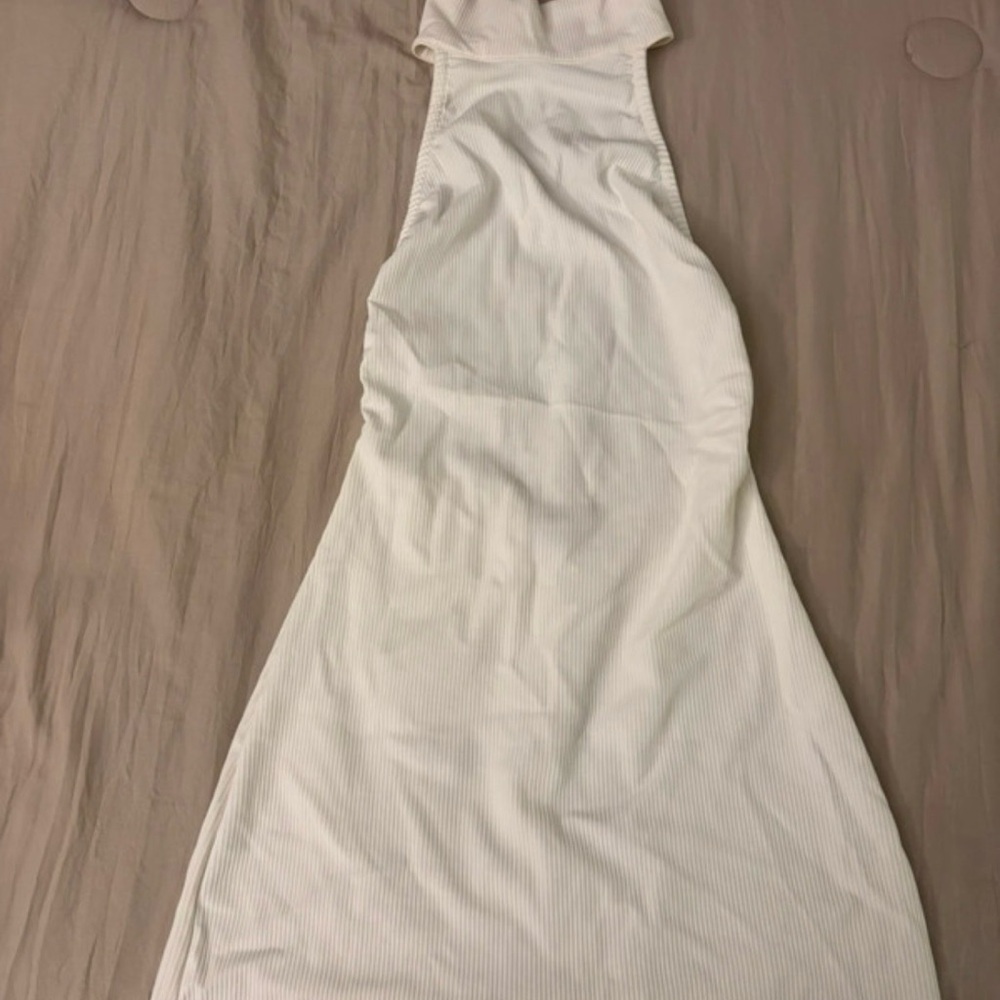 Chic Backless White bodysuit